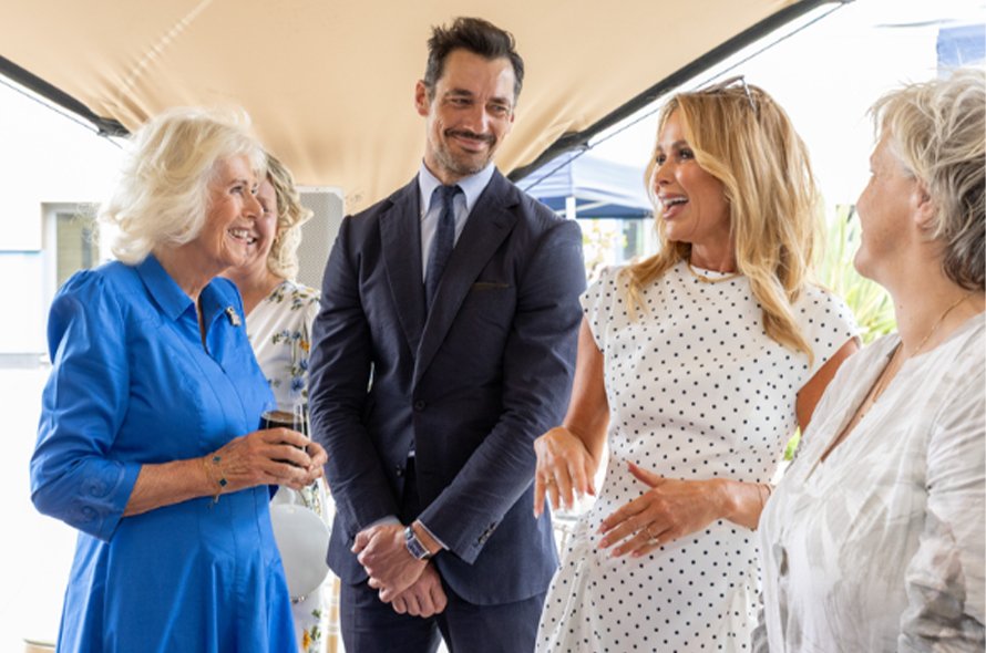 The queen talking to supporters